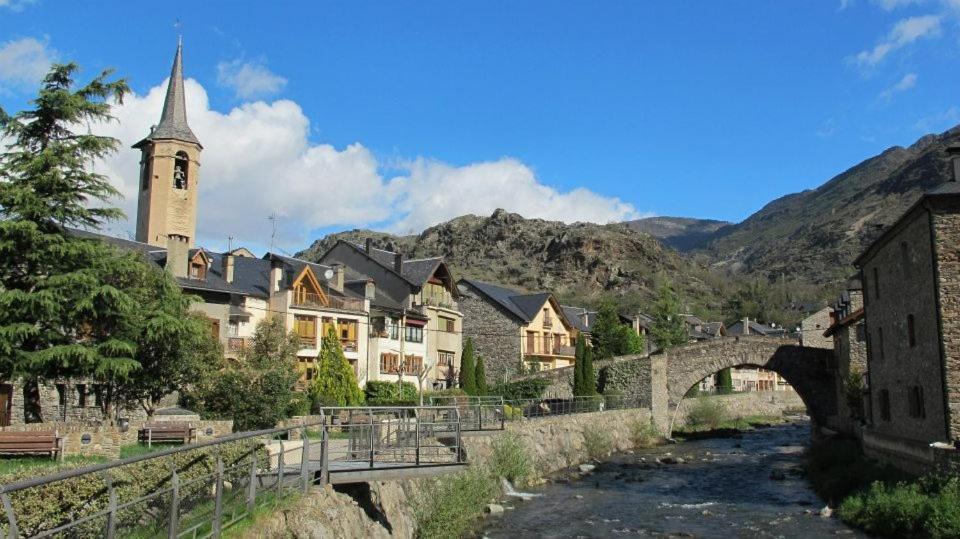 Отель Pensio La Creu Эстерри-д'Анеу Экстерьер фото